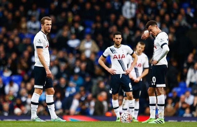 弗兰克：水晶宫体系和曼联相似？不同的球队不能拿来相提并论（弗兰克：别把水晶宫和曼联相提并论，体系各不相同）