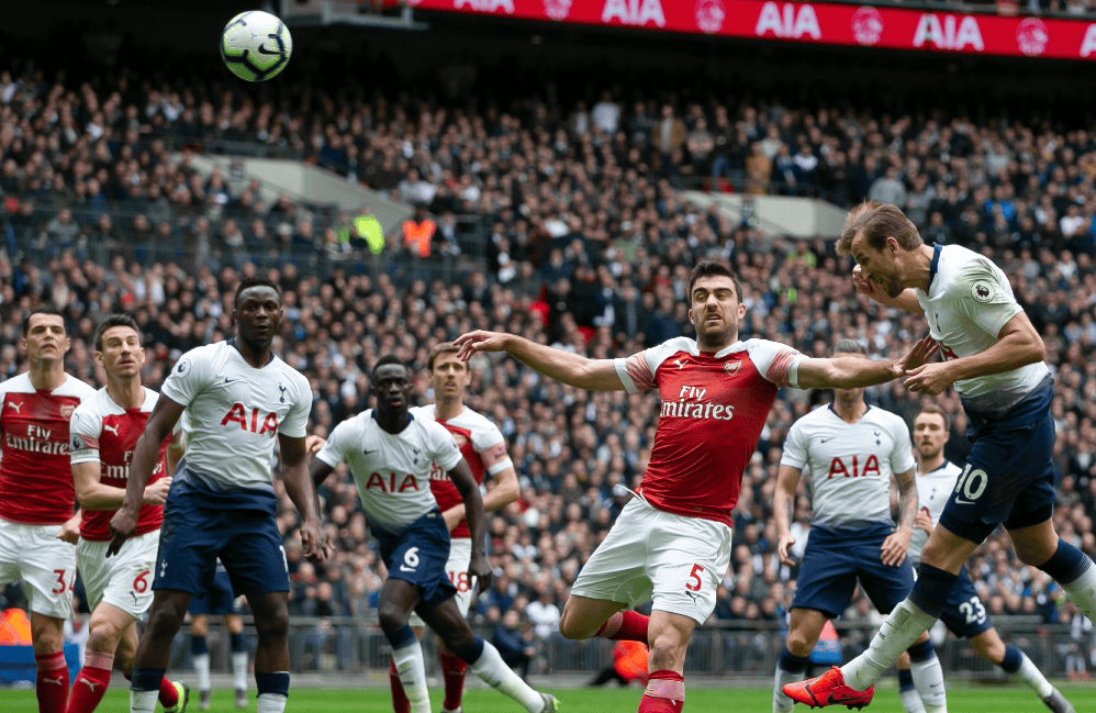 意杯半场：吉姆斯蒂建功，菲尼染红，亚特兰大暂1-0热那亚（意大利杯半场战报：吉姆斯蒂破门，菲尼染红，亚特兰大暂1-0领先热那亚）