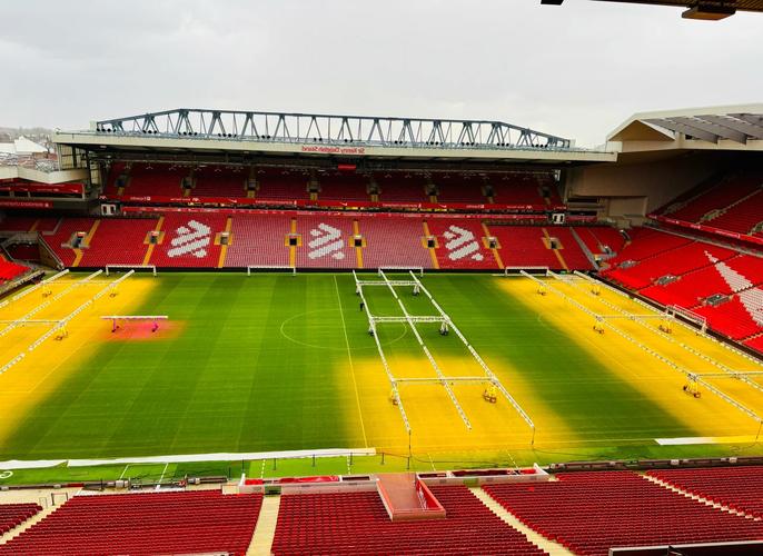 巴顿：很遗憾自己因伤没赶上最后几轮比赛，朋友们明年见