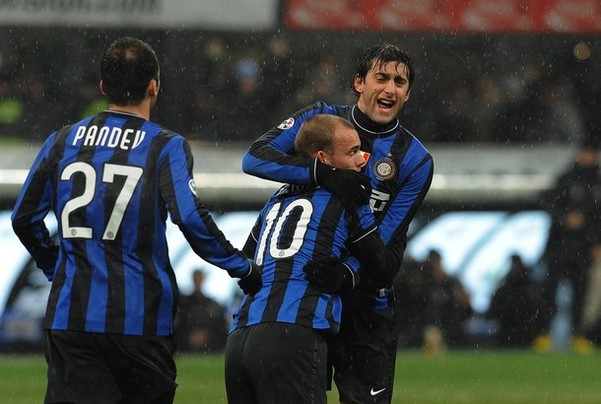 篮球湖人球员场上表现赢得媒体好评