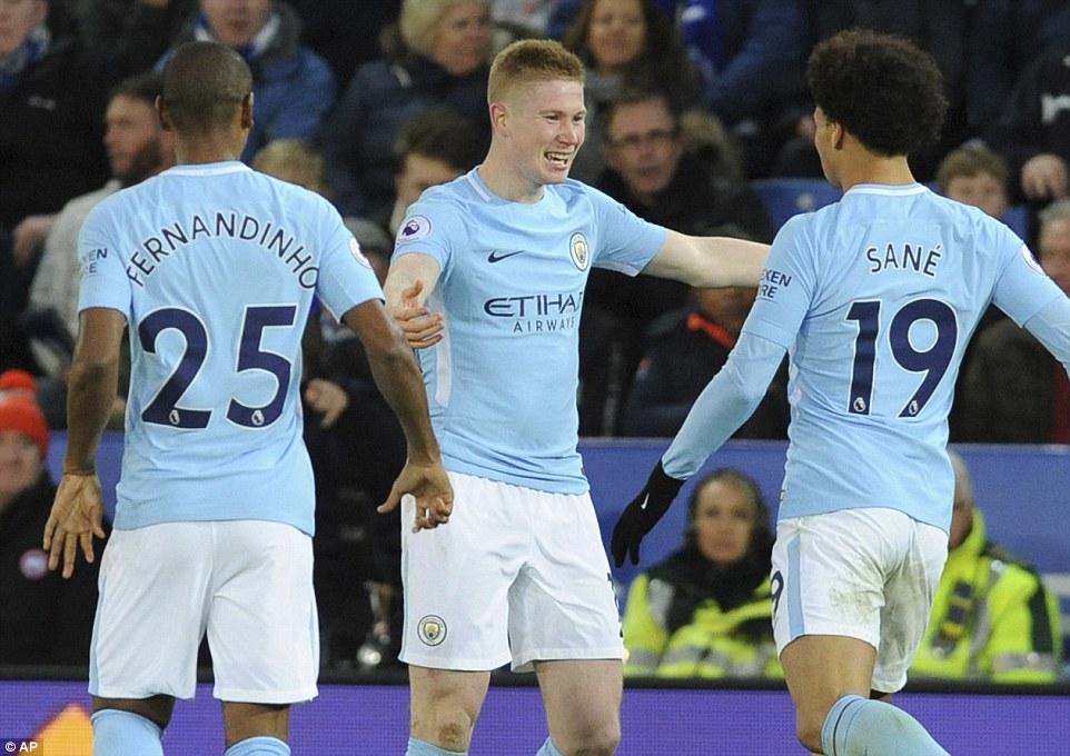 每体：多人缺阵让巴萨后防捉襟见肘，德科考虑冬季就引进后卫（每体：巴萨后防告急，德科考虑冬窗提前引进后卫）