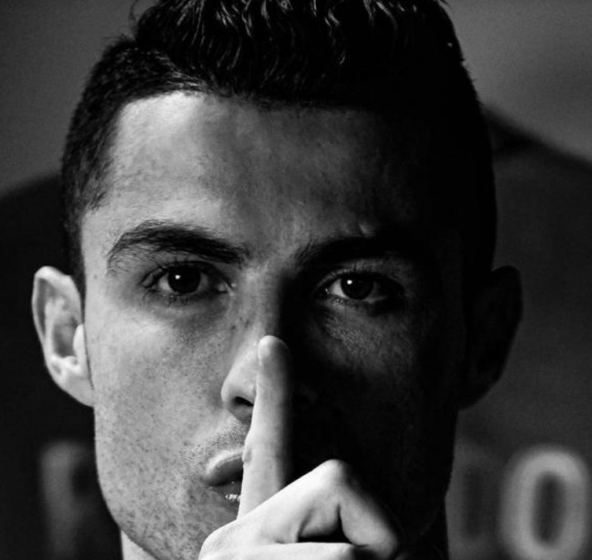 年度连斩55球！姆巴佩冲击C罗纪录，奋力创皇马历史新篇章