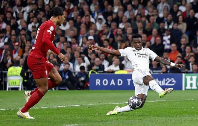 罗马诺：弗拉霍维奇与尤文谈续约无任何进展，拜仁也暂停追求