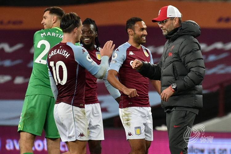 李霄鹏：希望球队能发挥出应有水平，明天奉献一场精彩的比赛