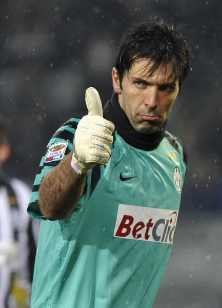 德媒：巴萨在关注莱比锡19岁新星韦德拉奥果，已派出球探考察